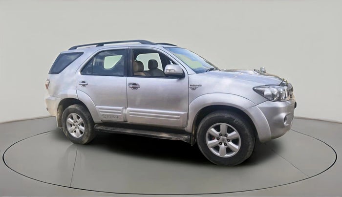 2011 Toyota Fortuner 3.0 4X4 MT, Diesel, Manual, 1,64,563 km, exterior