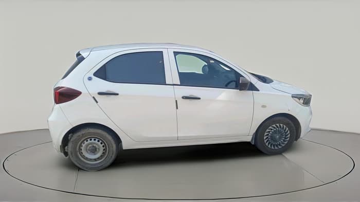 2024 Tata Tiago XE PETROL, Petrol, Manual, 25,574 km, exterior