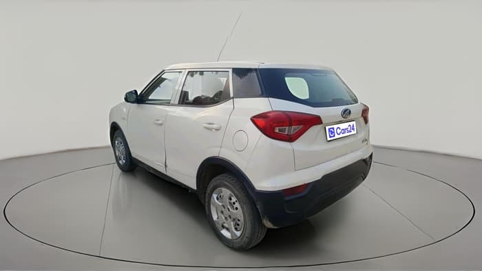 2022 Mahindra XUV300 W4 1.5 DIESEL, Diesel, Manual, 1,68,911 km, exterior