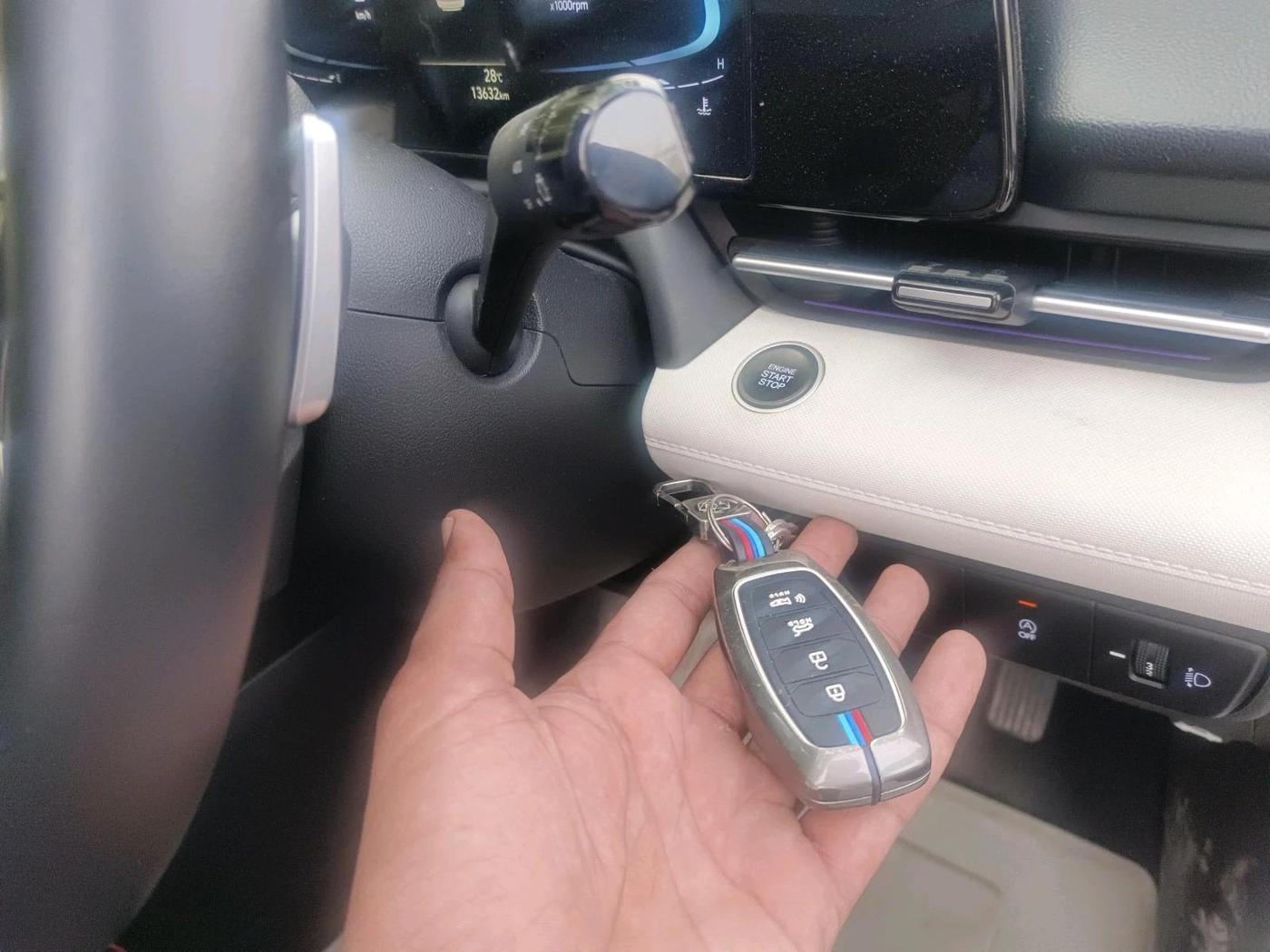 2023 Hyundai Verna SX 1.5 VTVT IVT, Petrol, Automatic, 13,632 km, interior