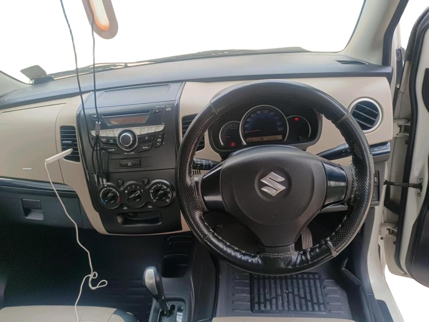 2017 Maruti Wagon R 1.0 VXI AMT, Petrol, Automatic, 52,628 km, interior