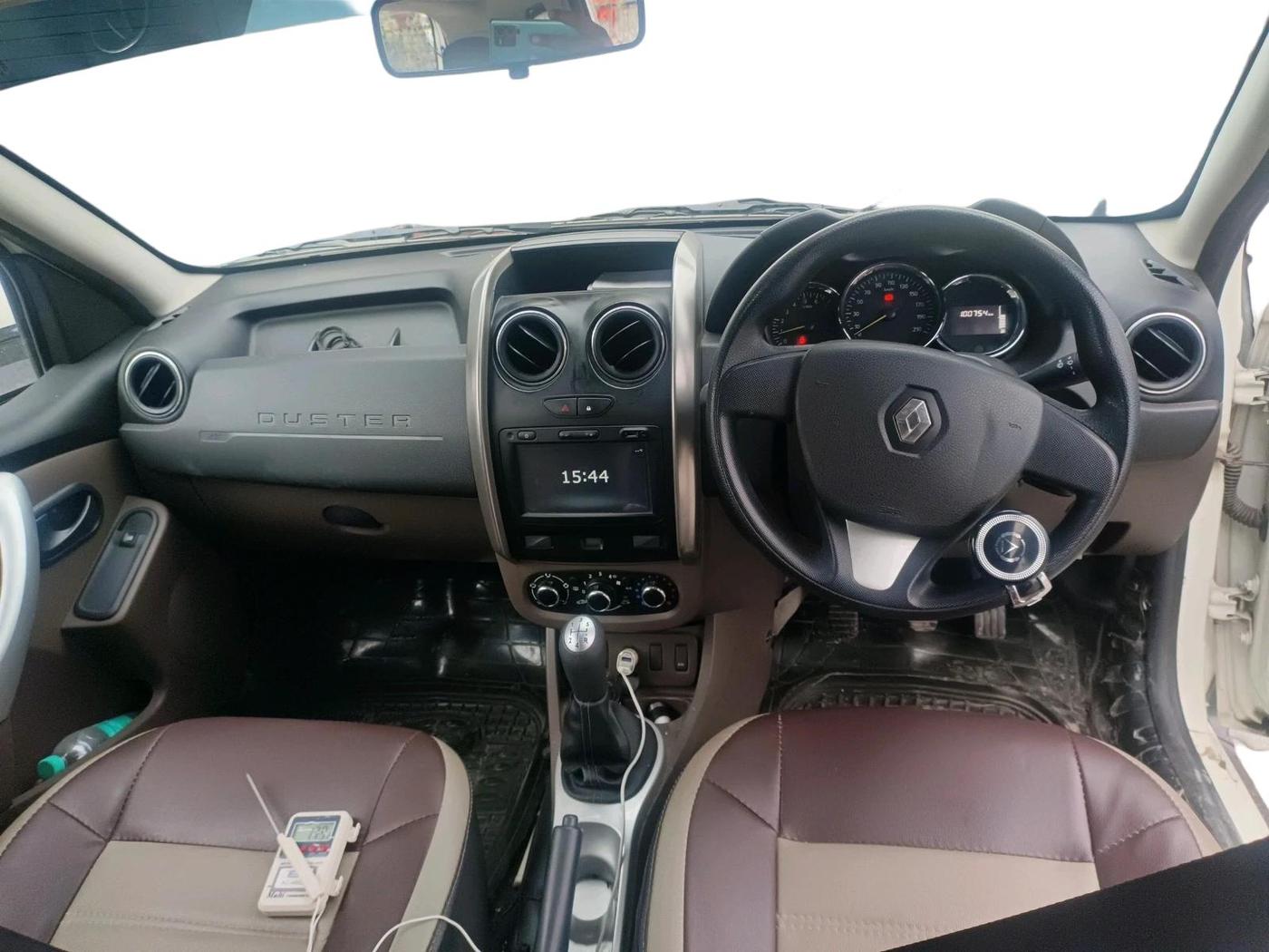 2018 Renault Duster 85 PS RXS MT DIESEL, Diesel, Manual, 1,00,754 km, interior