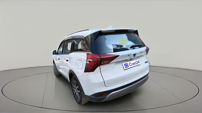 2024 Mahindra XUV700 AX 7 LUXURY D AT 7 STR, Diesel, Automatic, 59,327 km, exterior