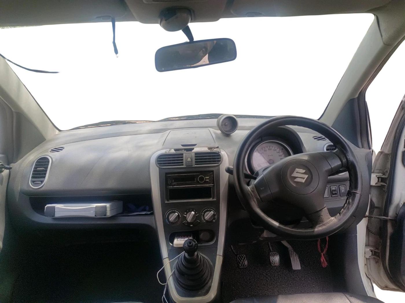 2012 Maruti Ritz VDI, Diesel, Manual, 1,28,963 km, interior