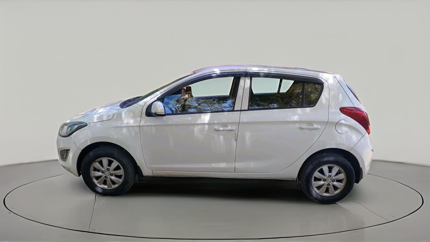 2014 Hyundai i20 SPORTZ 1.4 CRDI, Diesel, Manual, 97,700 km, exterior