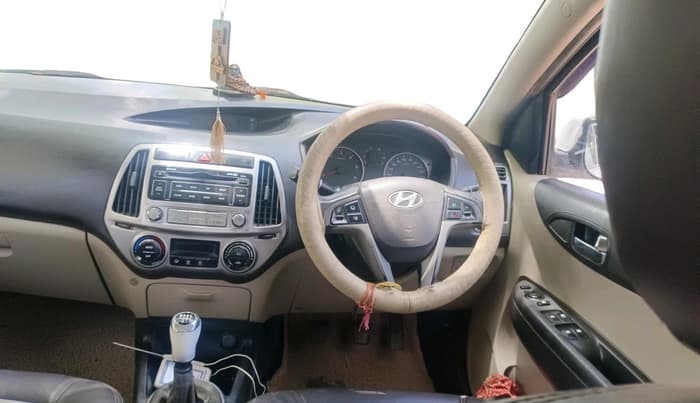2014 Hyundai i20 SPORTZ 1.4 CRDI, Diesel, Manual, 97,496 km, interior