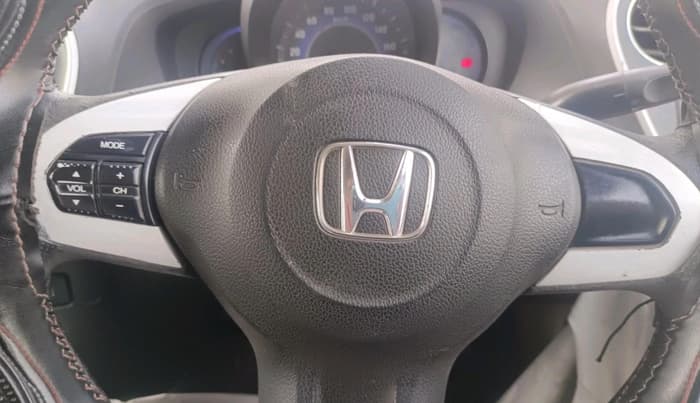 2014 Honda Mobilio 1.5L I-DTEC S, Diesel, Manual, 1,38,782 km, interior