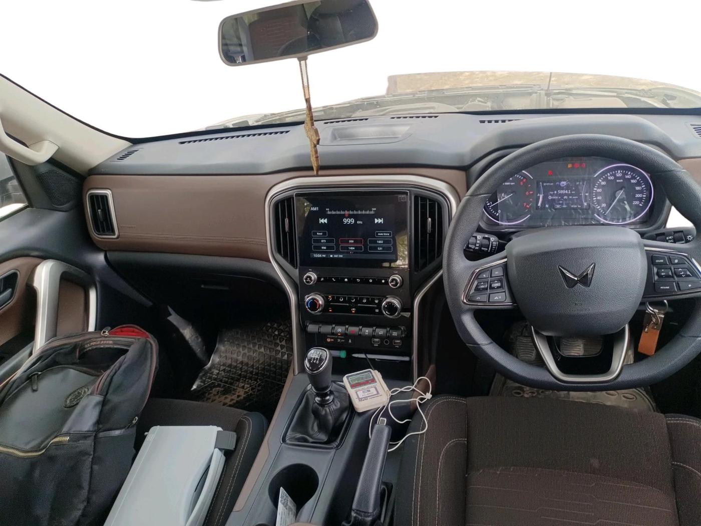2025 Mahindra SCORPIO-N Z6 DIESEL MT 2WD 7 STR, Diesel, Manual, 8,524 km, interior