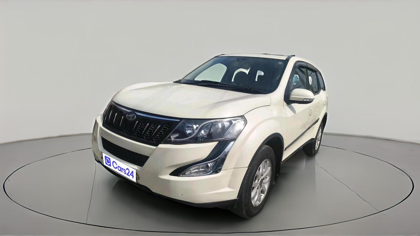 2017 Mahindra XUV500 W10 1.99, Diesel, Manual, 1,25,986 km, exterior