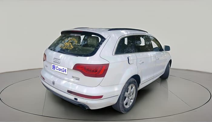 2011 Audi Q7 3.0 TDI QUATTRO, Diesel, Automatic, 1,29,576 km, exterior