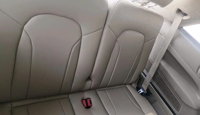 2011 Audi Q7 3.0 TDI QUATTRO, Diesel, Automatic, 1,29,576 km, interior