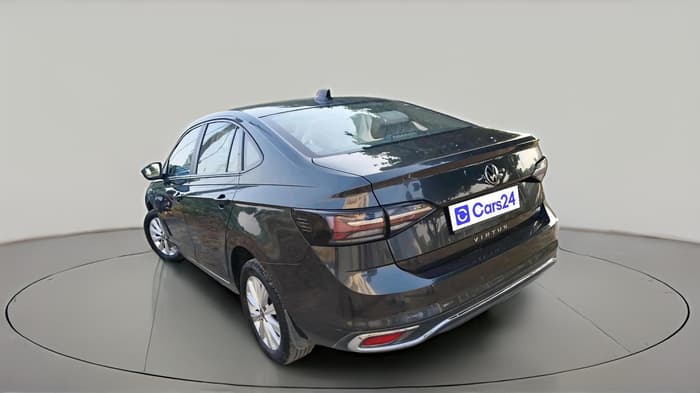 2025 Volkswagen VIRTUS HIGHLINE TSI 1.0 MT, Petrol, Manual, 27,198 km, exterior