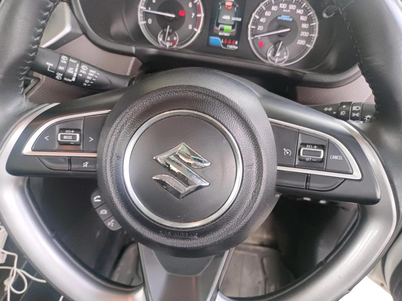 2024 Maruti BREZZA ZXI + SMART HYBRID, Petrol, Manual, 11,607 km, interior