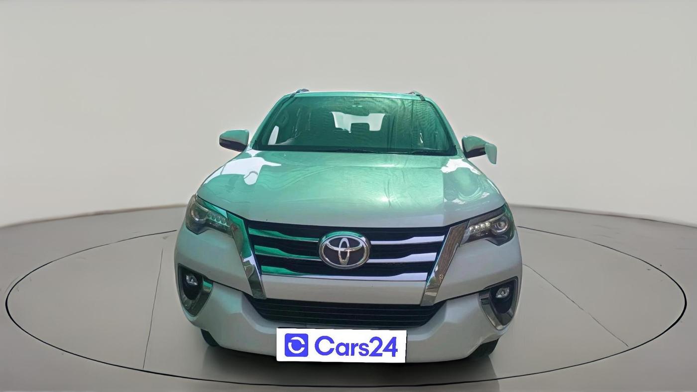 2017 Toyota Fortuner 2.8 4X2 AT, Diesel, Automatic, 1,58,859 km, exterior