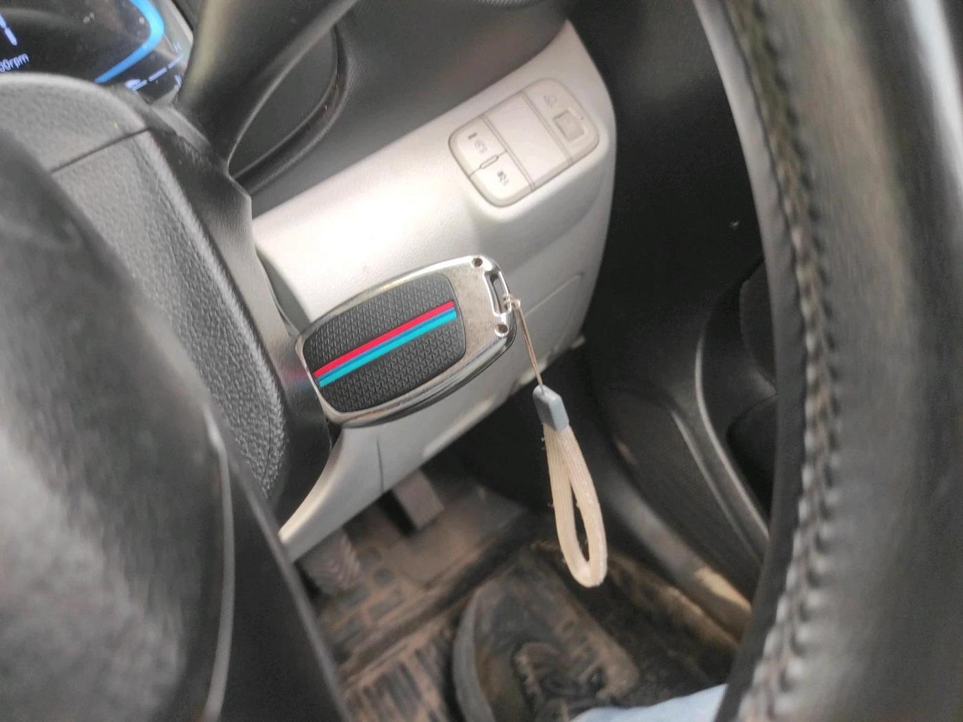 2024 Hyundai VENUE S Plus 1.2 Petrol MT, Petrol, Manual, 28,030 km, interior