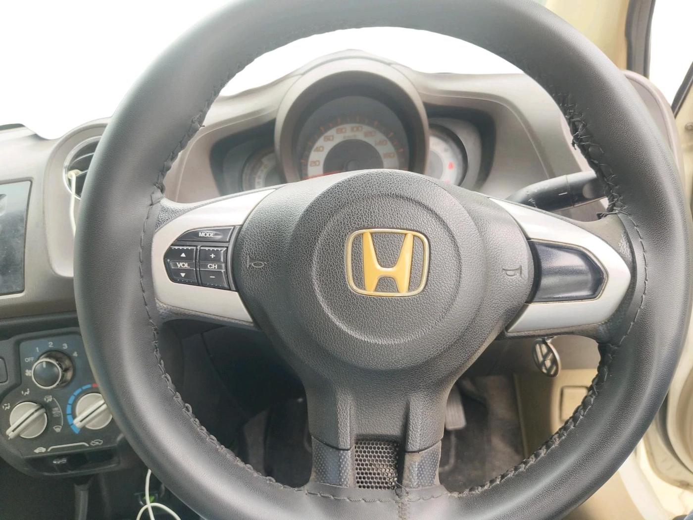 2012 Honda Brio S MT, Petrol, Manual, 1,63,557 km, interior