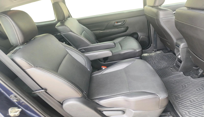 2022 Maruti XL6 ALPHA AT, Petrol, Automatic, 52,426 km, interior