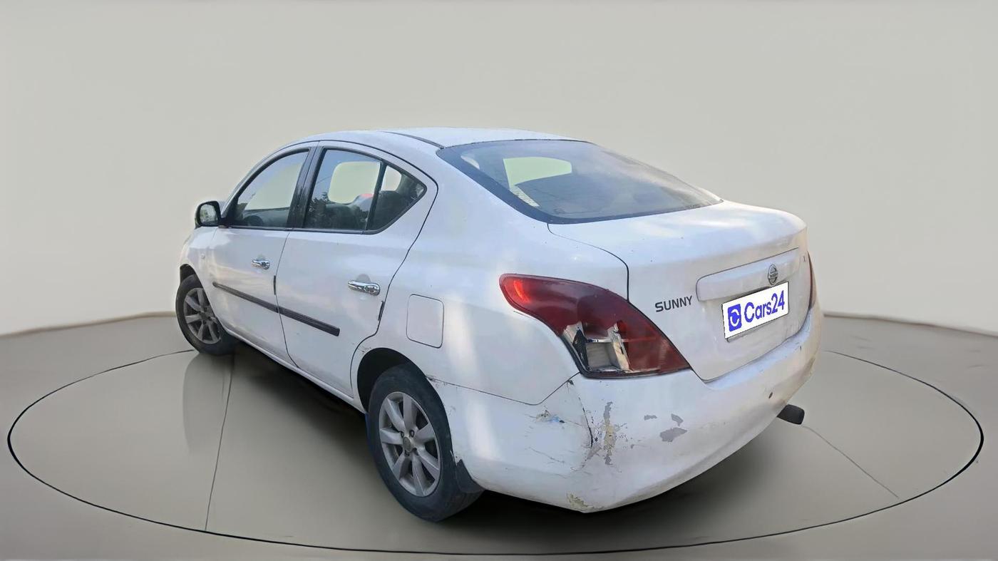 2013 Nissan Sunny XV DIESEL, Diesel, Manual, 1,38,053 km, exterior