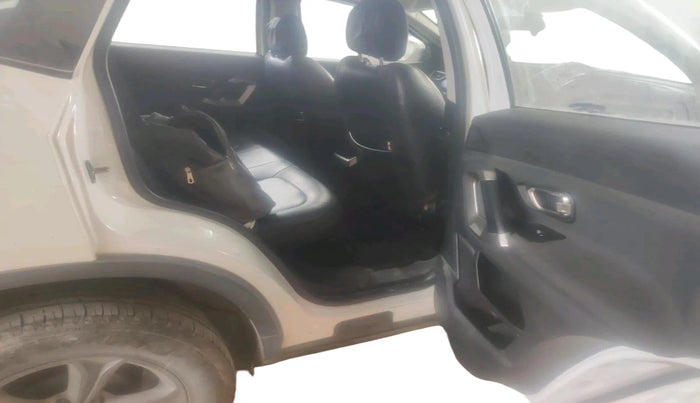 2021 Tata Harrier XT 2.0L KRYOTEC, Diesel, Manual, 1,17,533 km, interior