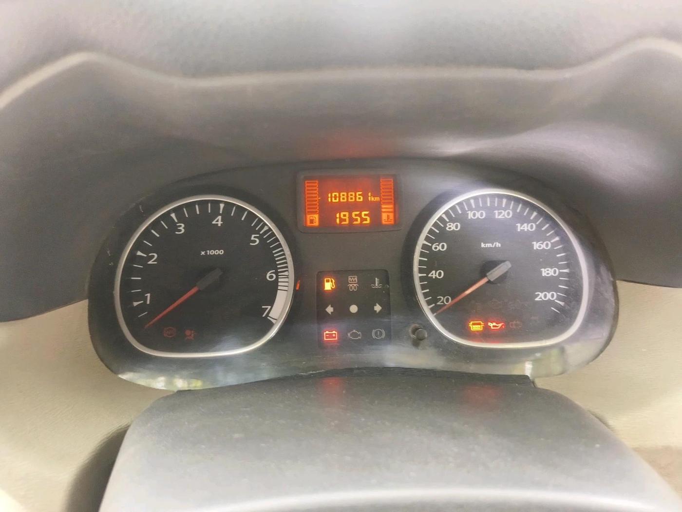 2013 Renault Duster 110 PS RXZ DIESEL, Diesel, Manual, 1,31,753 km, interior