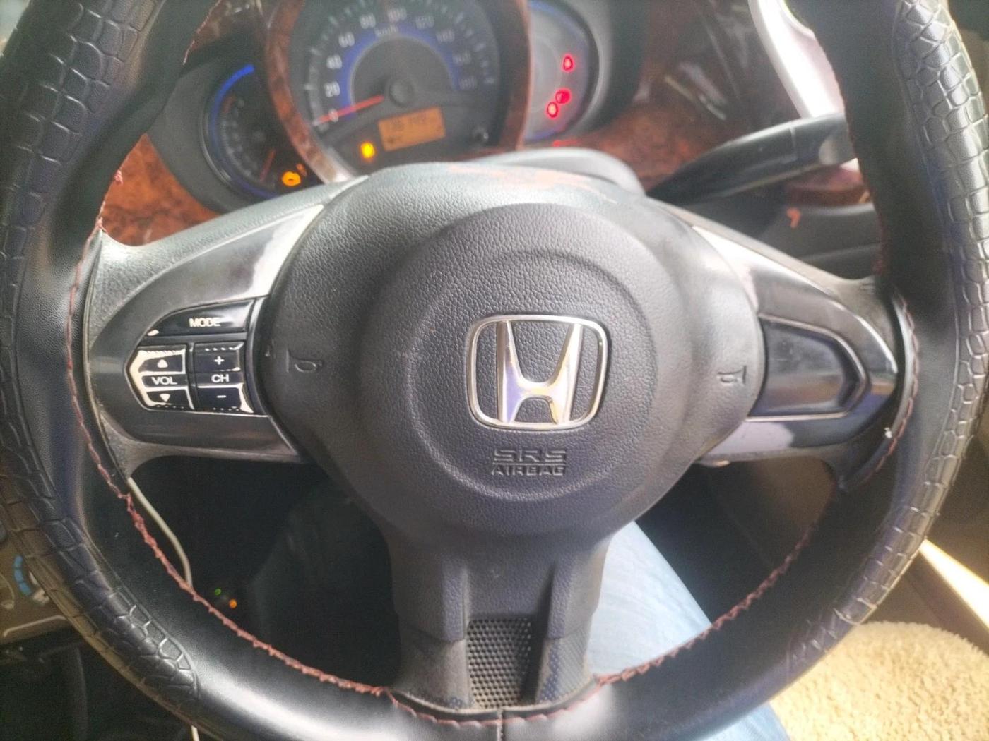 2014 Honda Mobilio 1.5L I-VTEC V, CNG, Manual, 1,36,149 km, interior