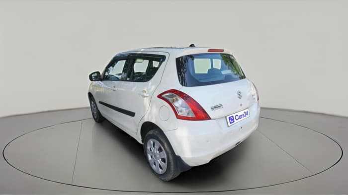 2015 Maruti Swift VXI, CNG, Manual, 1,42,363 km, exterior