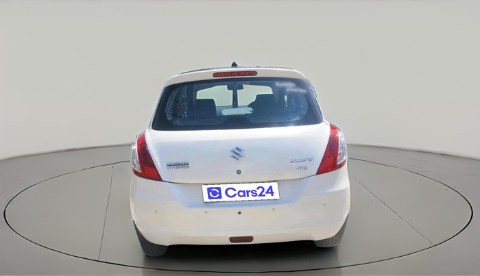 2015 Maruti Swift VXI, CNG, Manual, 1,42,363 km, exterior
