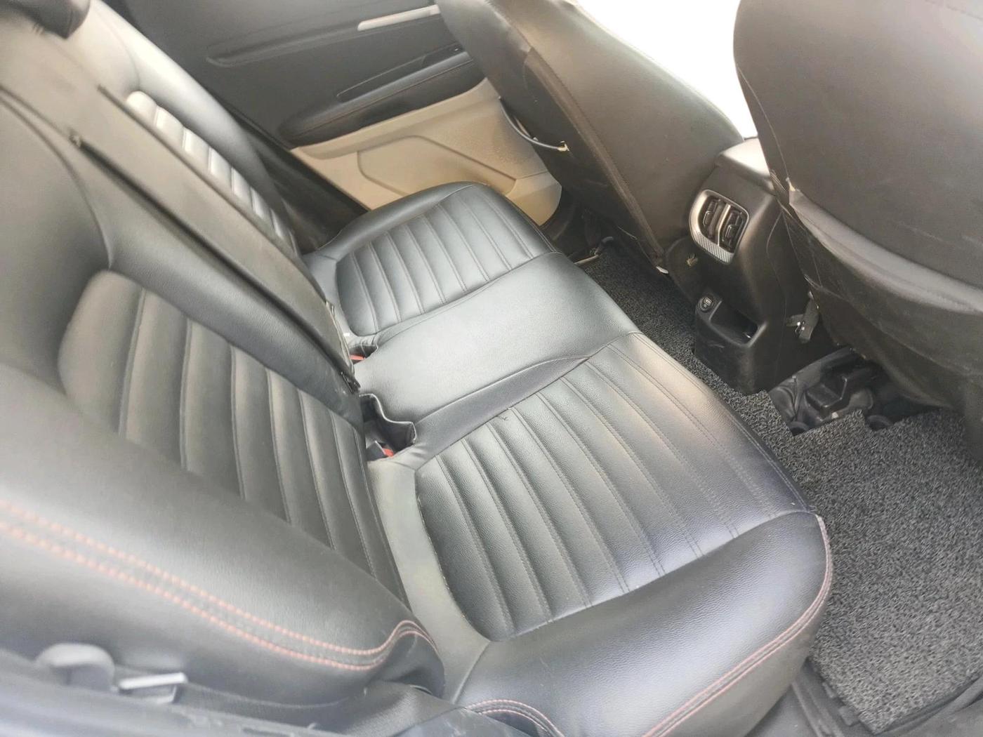 2022 KIA SONET HTX 1.0 IMT, Petrol, Manual, 1,41,215 km, interior