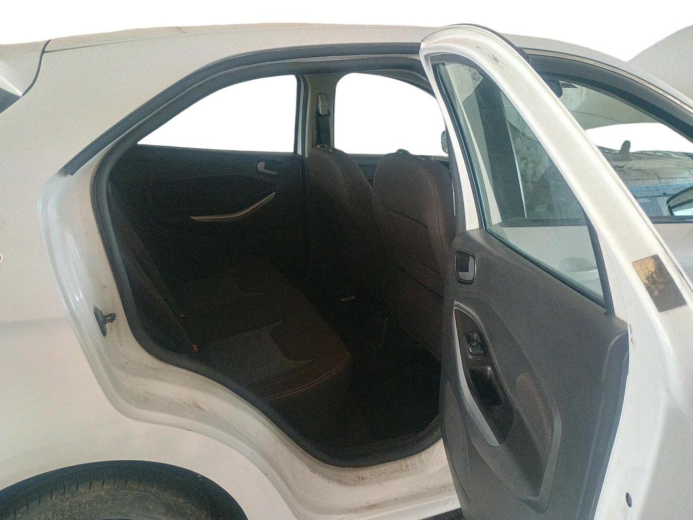 2015 Ford New Figo TITANIUM1.5 DIESEL, Diesel, Manual, 96,277 km, interior