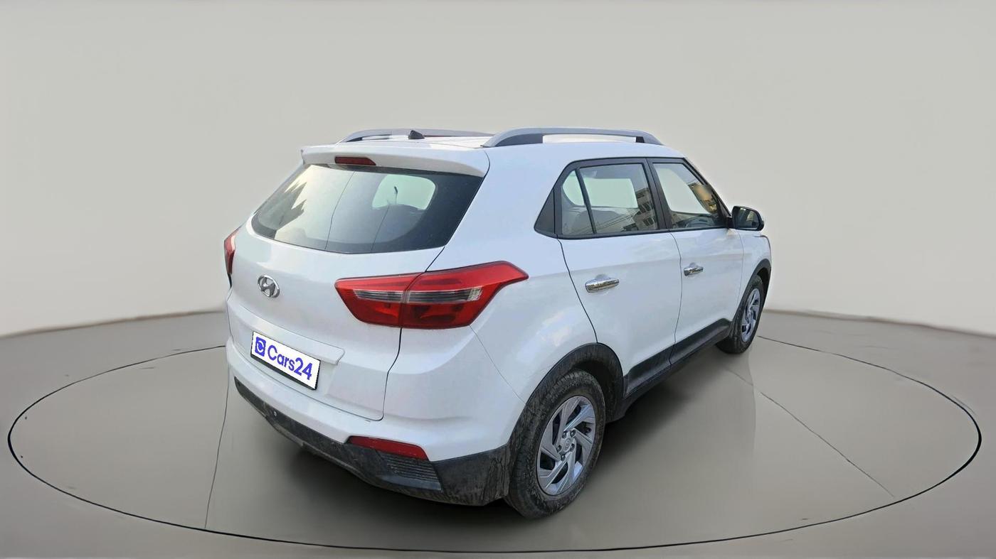 2017 Hyundai Creta E PLUS 1.6 PETROL, CNG, Manual, 1,81,445 km, exterior
