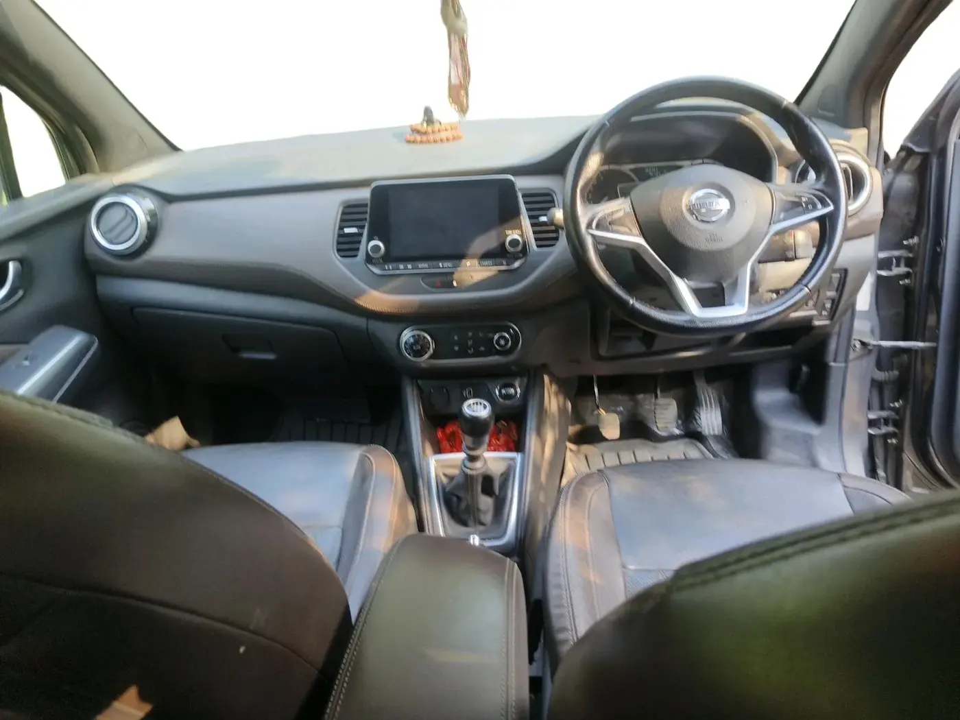 2020 Nissan Kicks XV PREMIUM (O) TURBO 1.3, Petrol, Manual, 1,03,797 km, interior