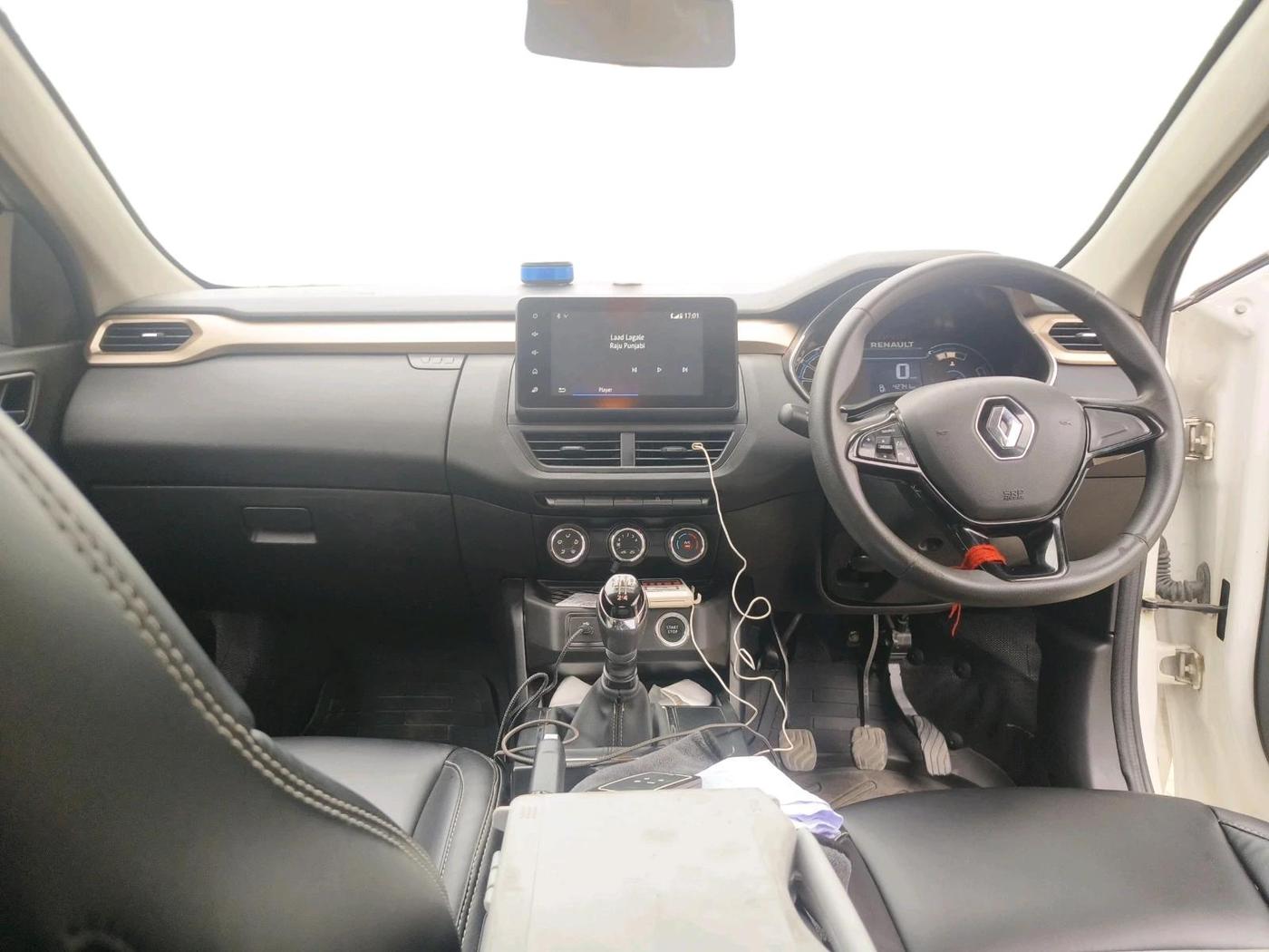 2022 Renault Kiger RXT MT, Petrol, Manual, 42,741 km, interior
