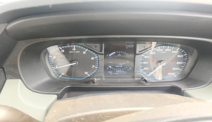 2022 Tata PUNCH ADVENTURE MT, Petrol, Manual, 38,856 km, interior