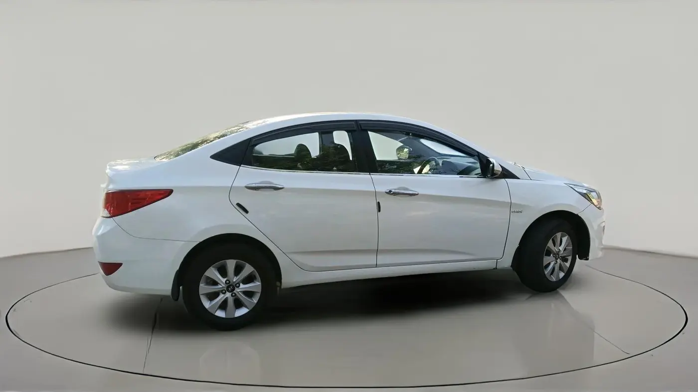 2015 Hyundai Verna 1.6 CRDI S, Diesel, Manual, 90,244 km, exterior