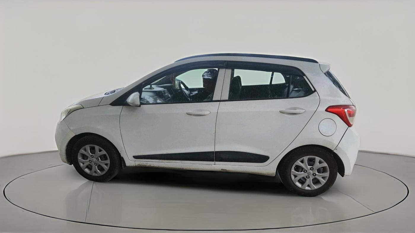 2016 Hyundai Grand i10 SPORTZ 1.1 CRDI, Diesel, Manual, 1,27,040 km, exterior