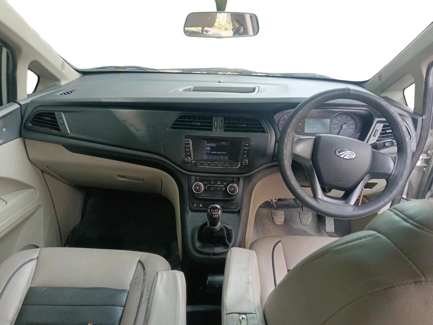 2018 Mahindra MARAZZO M4 8 STR, Diesel, Manual, 1,77,024 km, interior