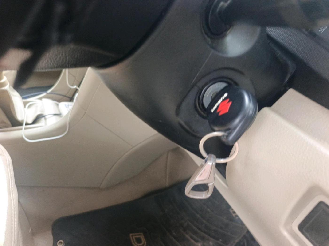 2013 Maruti Swift Dzire VDI, Diesel, Manual, 1,23,589 km, interior