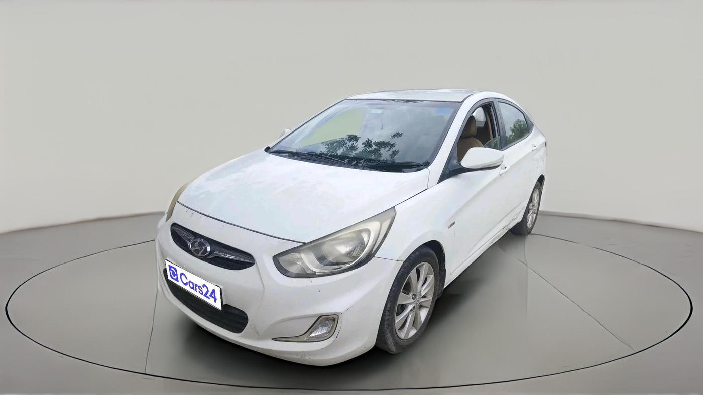 2011 Hyundai Verna FLUIDIC 1.6 CRDI SX, Diesel, Manual, 1,48,361 km, exterior