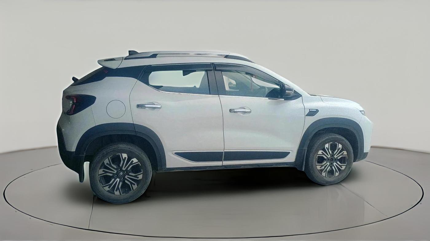 2022 Renault Kiger RXZ AMT, Petrol, Automatic, 26,293 km, exterior