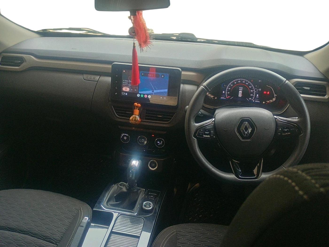 2022 Renault Kiger RXZ AMT, Petrol, Automatic, 26,293 km, interior
