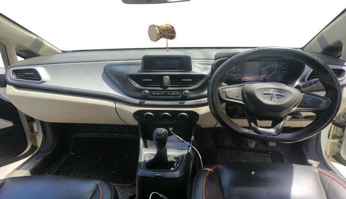 2021 Tata ALTROZ XE PETROL, Petrol, Manual, 70,528 km, interior