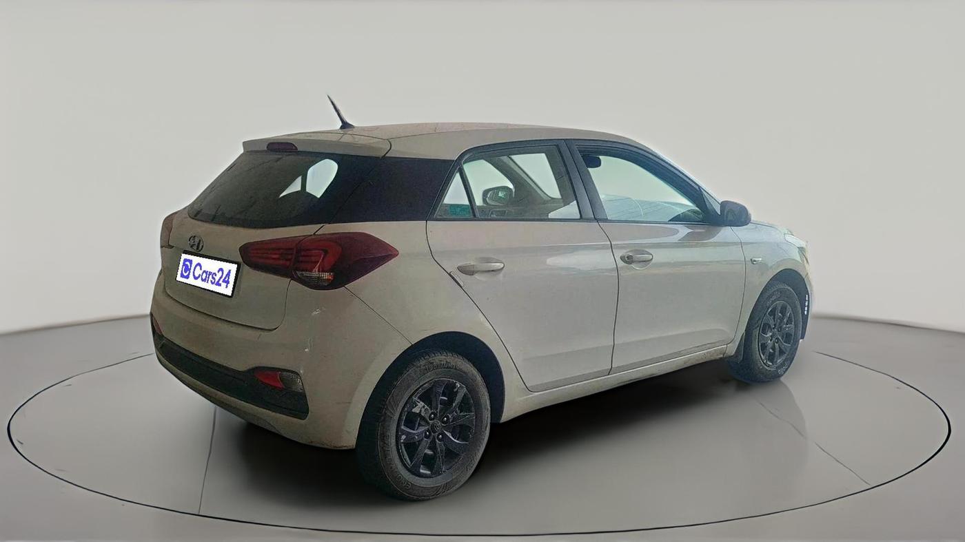 2018 Hyundai Elite i20 MAGNA EXECUTIVE 1.2, Petrol, Manual, 1,35,928 km, exterior