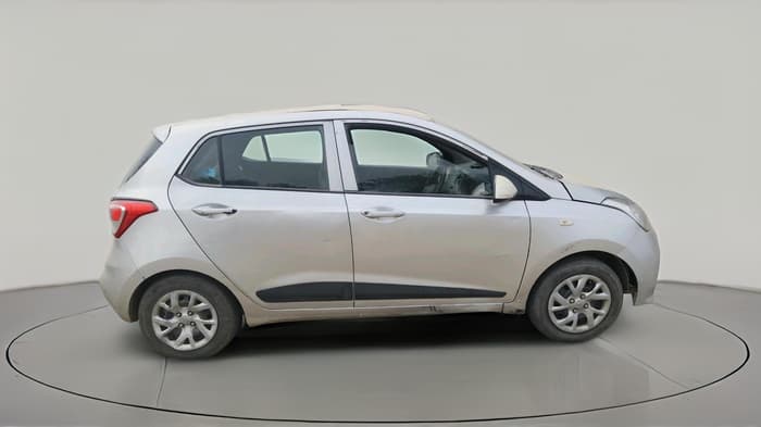 2018 Hyundai Grand i10 MAGNA 1.2 KAPPA VTVT, CNG, Manual, 1,00,379 km, exterior