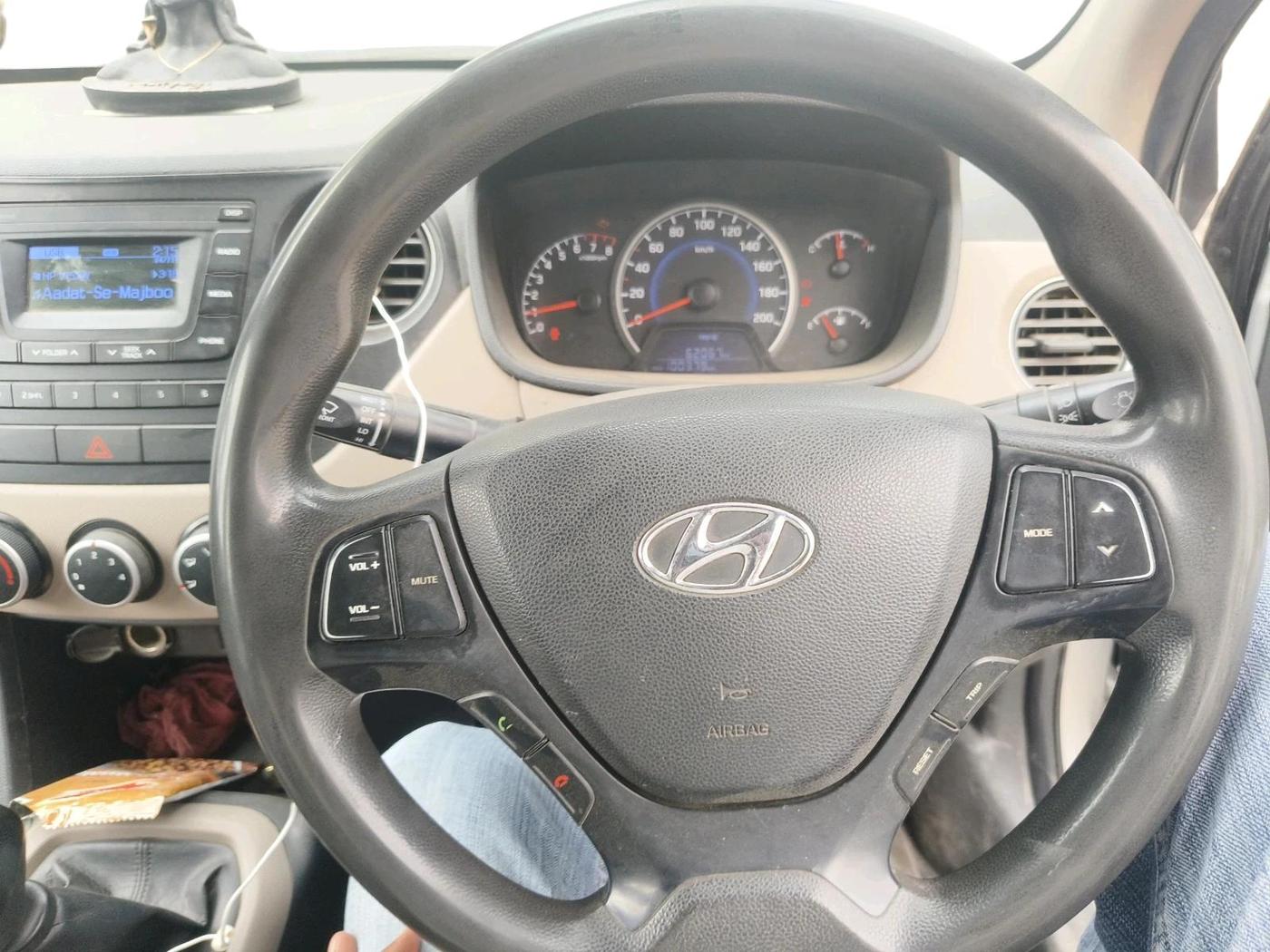 2018 Hyundai Grand i10 MAGNA 1.2 KAPPA VTVT, CNG, Manual, 1,00,379 km, interior