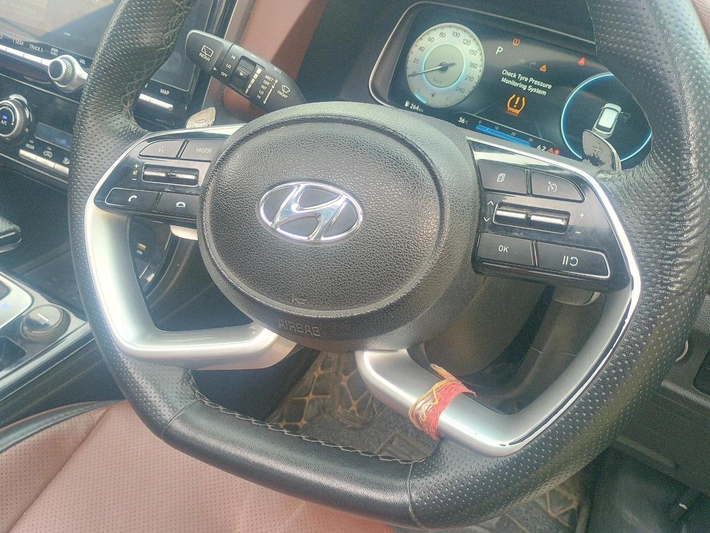 2021 Hyundai ALCAZAR 1.5 SIGNATURE (O) AT 7STR, Diesel, Automatic, 1,60,821 km, interior