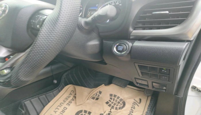 2024 Toyota HILUX HIGH 4X4 AT, Diesel, Automatic, 24,635 km, interior