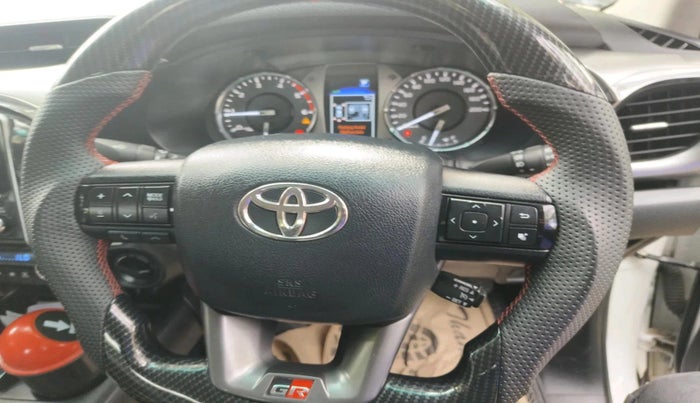2024 Toyota HILUX HIGH 4X4 AT, Diesel, Automatic, 24,635 km, interior