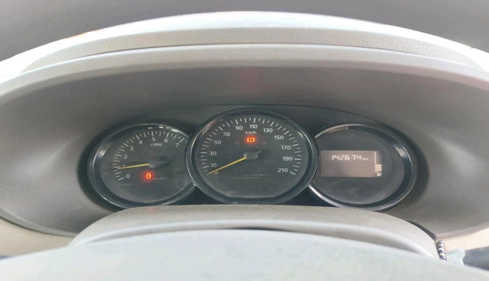 2015 Renault Lodgy 110 PS RXL 7 STR, Diesel, Manual, 1,42,674 km, interior