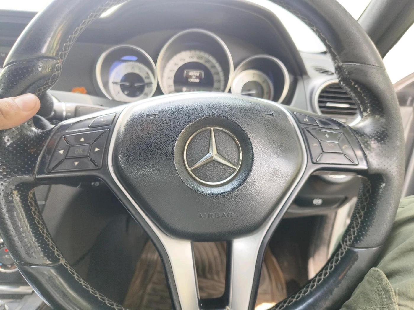 2014 Mercedes Benz C Class C 220 CDI AVANTGARDE, Diesel, Automatic, 1,20,336 km, interior