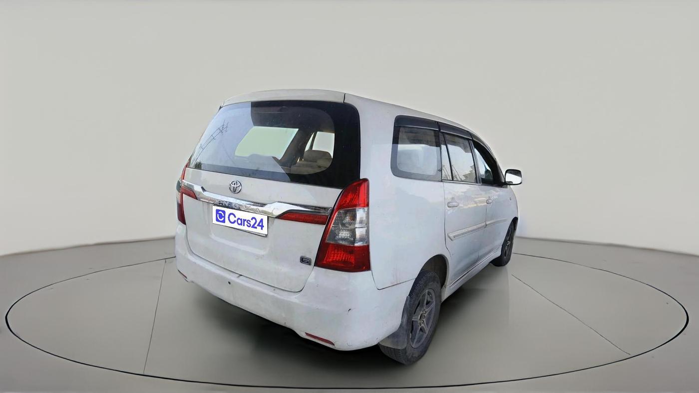 2013 Toyota Innova 2.5 G2 8STR, Diesel, Manual, 1,27,929 km, exterior